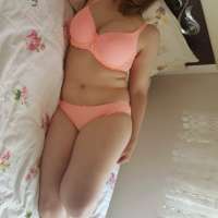 Ela gözlü kumral Özlem