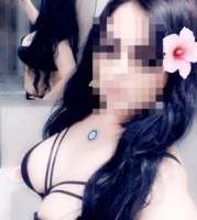 Yatakta leopar gibi bayan Nefise